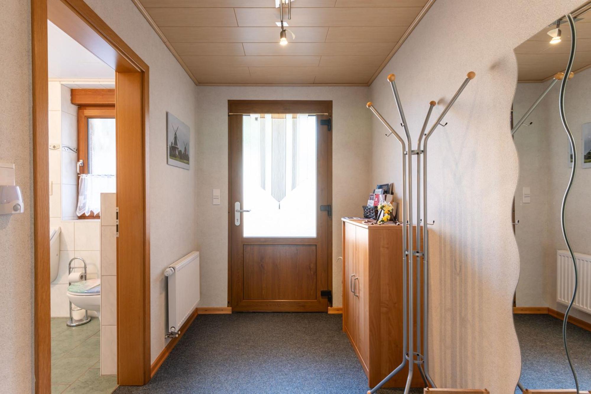 Ferienwohnung Meyer, 35176 Schwerinsdorf Exterior foto